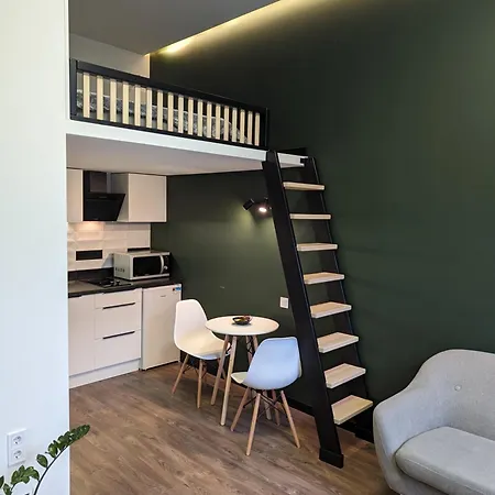 Апартаменти Mini - в центрі біля форуму Львів