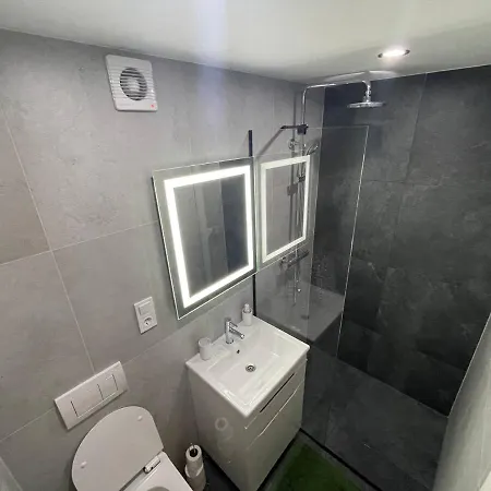 Апартаменты Mini - в центрі біля форуму *